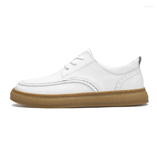 Zapatos casuales 2024 Tendencia Hombre Pisos Negro Blanco Cuero Hombres Jóvenes Moda Hombres Zapato Transpirable Caminar