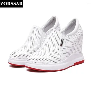 Chaussures décontractées 2024 White Hidden coin Sneakers Plateforme Breathable Hollow Out Chunky High Heels Femmes Vulcanisé