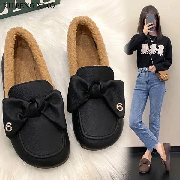 Zapatos informales 2024 Winter Lamb Wool Flat Cotton Women Bow Bow Bow Bow Loaters Imploudplafle Slip On cómodo mujer