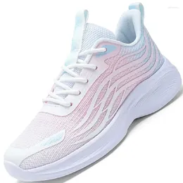 Chaussures décontractées 2024 femmes baskets d'automne Running Sport Air Mesh Breathable Soft Light Femme Walking Jogging Femme Antiskid
