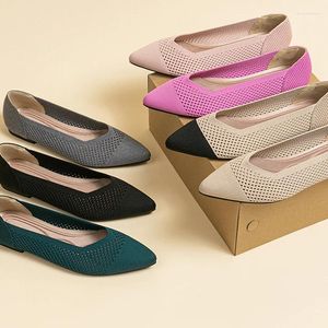 Casual schoenen 2024 Dames platte bodem elastische zacht gebreide gemengde kleur ademend en comfortabel werk mode mode lente herfst