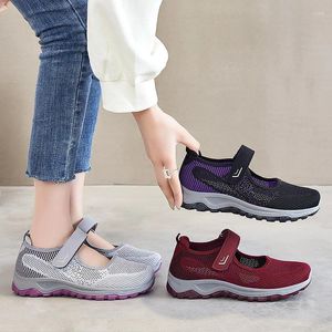 Chaussures décontractées pour femmes, baskets confortables en maille, plates pour dames, plateforme souple, respirantes, pour la marche, été, 2024