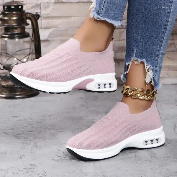 Chaussures décontractées 2024women Style de printemps Simple Color Color coin confortable Elegant Shopping Shopping Slip-On Spoppe