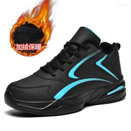 Chaussures décontractées 50 sports d'hiver pour hommes extra-grands et velours coton chaud extérieur imperméable courir pour les adolescents