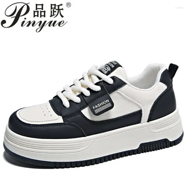 Chaussures décontractées 5 cm Automne imperméable pour les femmes coréennes Version à lacets à lacets Flat Sport Mesdames Vulcanisés