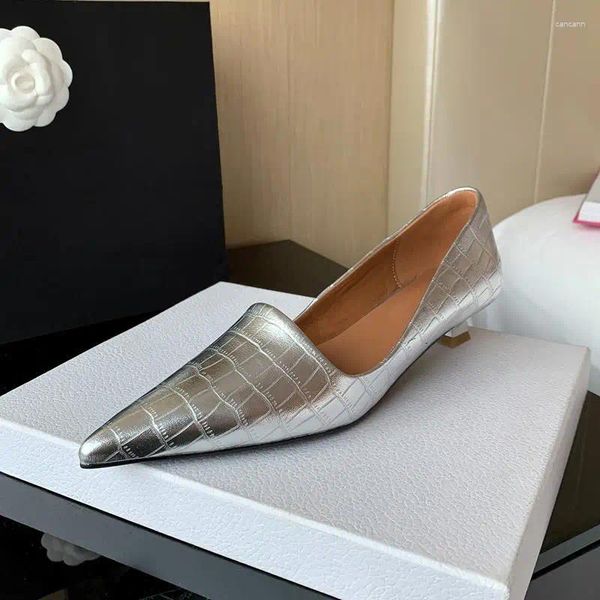 Chaussures décontractées 9 ans Boutique naturel en cuir authentique Femmes talons pointues pointues confortables mode sexy mariage talon haut