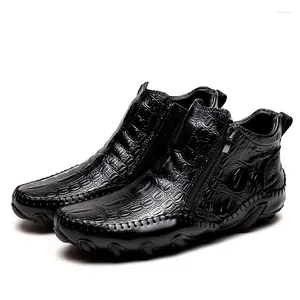 Zapatos informales A017 Tamaño 38-46 Patrón de cocodrilo de moda Diseño de cría masculina de cuero dividido Botas de otoño de otoño