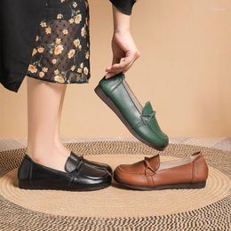 Chaussures décontractées Akexiya Fashion Fashion Fools Femmes Véritable patchwork en cuir Moccasins Taille cousue à la main # 35-41