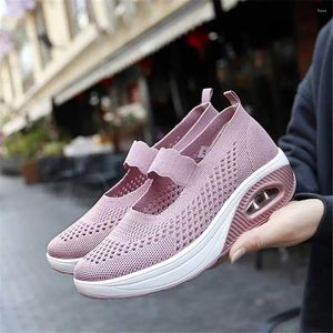 Apparence des chaussures décontractées augmente les slip résistants 34 taille Vulcanize Vulcanize Shors for Women 2024 Sneakers 33 Sport