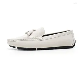 Casual schoenen aankomsten kwellen mannen witte suede lederen loafers comfortabele slip-on platte zapatillas informales