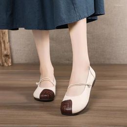 Chaussures décontractées d'automne en cuir rétro fait à la main pour femmes, couche de peau de vache, confort plat, semelle de lait Super douce