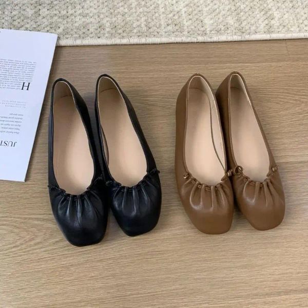 Chaussures décontractées Bailamos 2024 Printemps Femmes Appartements Ballet Plat Sans Lacet Mocassins De Haute Qualité Doux Bout Carré Ballerine Mu