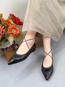 Chaussures décontractées birkuir en cuir authentique plates pointues plats sexy pour les femmes à lacets semelles molles