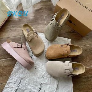 Zapatos informales Bkqu Brand 2024 Tendencia de verano gruesas Tubos para mujeres Muller Suede Madera de goma Kawaii