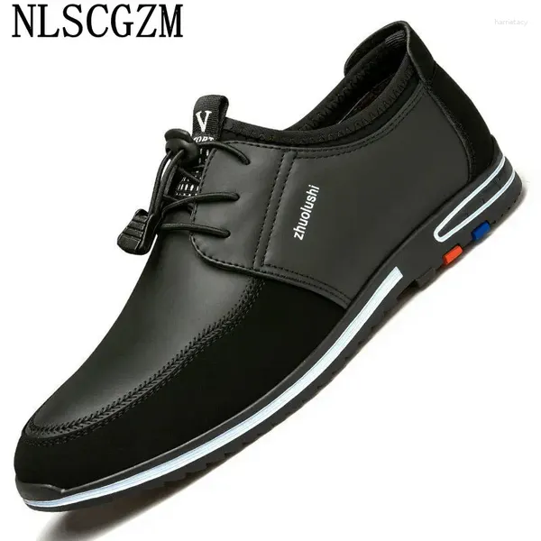 Chaussures décontractées Le cuir noir pour hommes 2024 Designer Slip on Fashion Zapatos Hombre Sapato Social Masculino