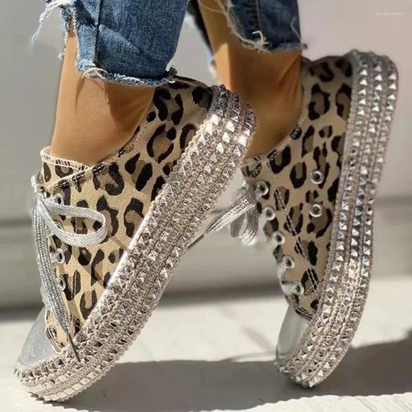 Zapatos informales de lona con remaches de leopardo para mujer, zapatillas de deporte de diseñador de punto elegantes a la moda, planas y cómodas de talla grande