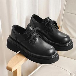Chaussures décontractées Black Luxury Designer Men Vintage British Leather Dress Logs Travail Mariage Hauteur de la hauteur croissante Business
