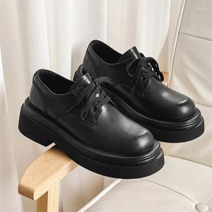 Chaussures décontractées Black Luxury Designer Men Vintage British Leather Dress Logs Travail Mariage Hauteur de la hauteur croissante Business