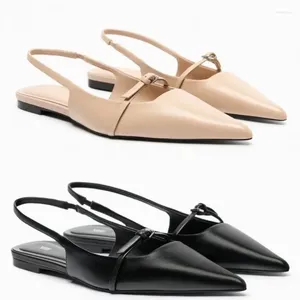 Casual schoenen bling 2024 vrouwen sandaal mode puntige teen ondiepe slip op dames elegante slingback med hiel flat