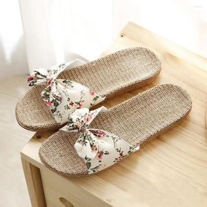 Chaussures décontractées Bohême sandales féminines Flax Flopes Bowknot Flip Slipper Deer Form Fomer Women's Slippers House For Open Toe