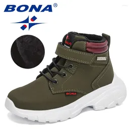 Chaussures décontractées Bona 2024 Designers Boots d'hiver d'automne garçons en cuir de mode Soft Antislip Plush Girls High Top Kid