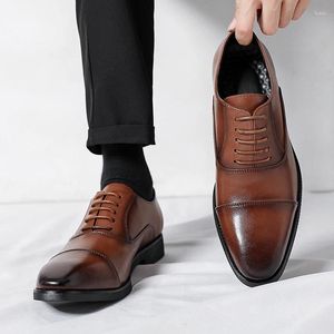 Chaussures décontractées marque mâle coiffeur en cuir confortable hommes tout-correspondant