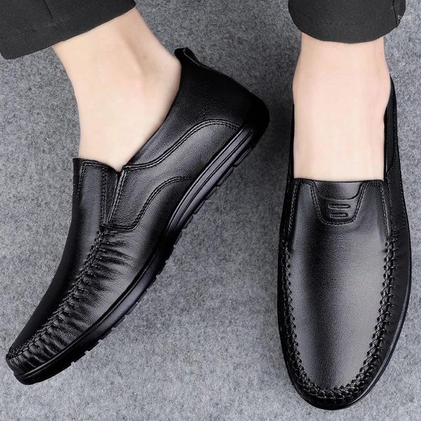 Zapatos casuales de la marca Hombres mocasines Vacas Mococasines de cuero genuino Deslizamiento transpirable para hombre italiano