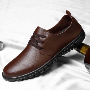 Chaussures décontractées marque les mocassins en cuir authentiques pour hommes baskets de bureau légers robe noire conduite