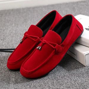 Casual schoenen merk suede mannen flat hoge veelzijdige trend loafers mocassin rijden zapatillas hombre