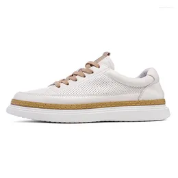 Zapatos informales, zapatillas de deporte de cuero transpirables para hombre, mocasines cómodos de verano con punta de mocasín, zapatos planos con plataforma blanca para hombre