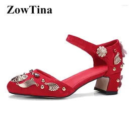 Chaussures décontractées Mariage rouge Bridal Lolita Design Sangle de la cheville 3cm High Talons Metal Decor Black Formal Robe Porces Pumps Woman Stilettos