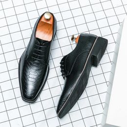 Zapatos informales Estilo británico Entrevista para hombres Banquete de alta gama Banquete Formal Versátil Trabajo de lujo Solas suaves