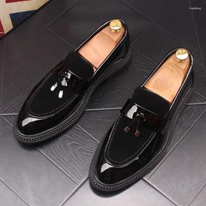 Chaussures décontractées Style British Mens Fashion Wedding Party Robe Original Le cuir Slip on Tassels Shoe Black Breathable Breasp