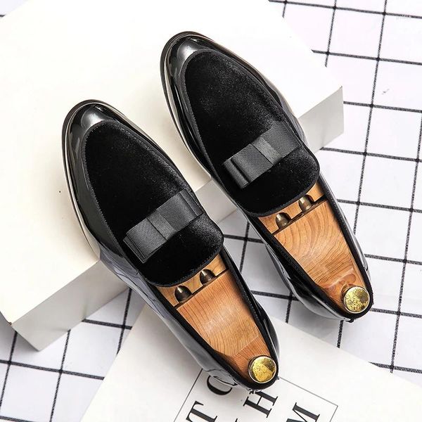 Chaussures décontractées marron confortable et respirant mocassins pour hommes Bowknot Slip-On Solide Black Business Handmade Robe Taille 38-48