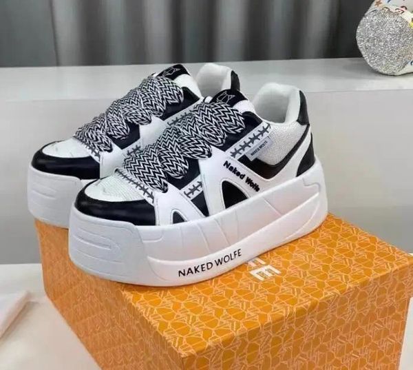 Chaussures décontractées Achetez la marque European American 2024 épaisse Sole Snatch Black White Low Top Sneakers Designer