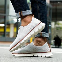 Casual schoenen canvas schoen hoog platform mocassins voor mannen 2024 blacos sneakers maat 14 heren zomertennis drop