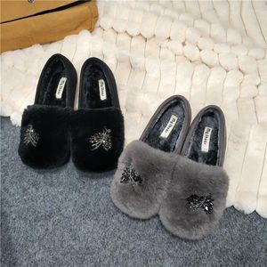 Zapatos informales elegantes planos de piel auténtica de cristal para mujer, mocasines cálidos de felpa de algodón para invierno, mocasines peludos resistentes al frío, talla grande 42