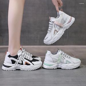 Zapatos casuales zapatillas gruesas para mujeres malla de invierno encaje de tacones altos de los pies cuadrados plataforma de colores mixtos vulcanizar talla grande