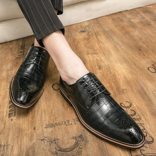 Chaussures décontractées classiques de mariage pour hommes robe noire de luxe Crocodile breveté en cuir Business Oxford Brown