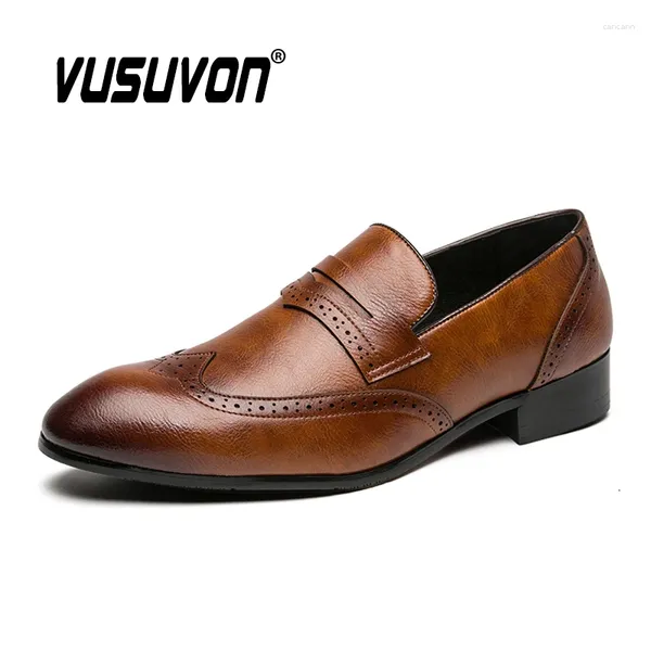 Zapatos casuales Hombres clásicos 2024 Mocasines de cuero de marca para punta puntiaguda Boda formal Brogue al aire libre Tamaño 46