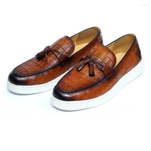 Chaussures décontractées Classic Men's Pichefers Real Vache en cuir de vache Slip-on Round Toe Sneakers Crocodile Pattern Business Fashion For Men