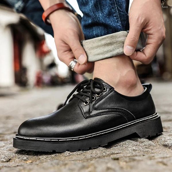 Zapatos casuales clásicos de estilo retro para hombres de cuero zapatillas suaves para caminar transpirable