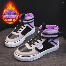 Chaussures décontractées Sneakers d'hiver classiques Femmes High Top Boots Snow Snow Lace Up Up Sport en peluche