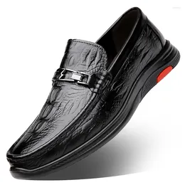 Zapatos casuales de cuero de vaca primavera mocasines de otoño para hombres diseñador de moda vestido para hombres negros cocodrilo