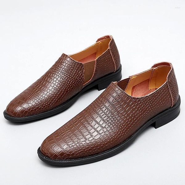 Zapatos casuales de mocasines de patrón de cocodrilo para hombre de cuero genuino resbalón en mocasines Diseñador italiano Male Business Flats