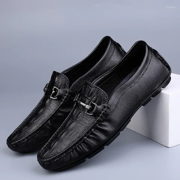 Zapatos informales Patrón de cocodrilo para hombre Pelocador de mocasines de cuero genuino mocasines hechos a mano hombres conduciendo cómodo