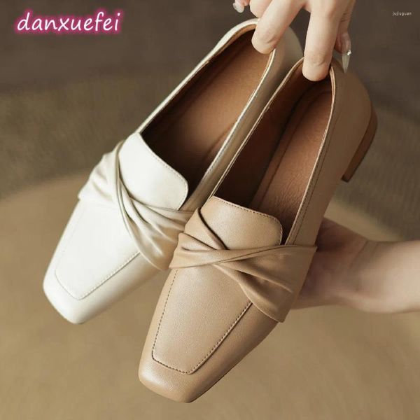 Zapatos informales Danxuefei Plus Tamaño 34-42 Femenina de cuero de cuero de cuero Slip-on Pisas mocasines Sweet Bowtie Soft Comfort de alta calidad