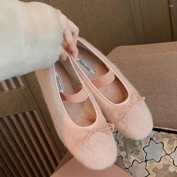 Zapatos casuales diseñador ballet pisos mujeres dedo redondo del dedo del pie mocasíns mocasins femenino banda elástica resbalada en mocasines peludos grandes tamaño 43