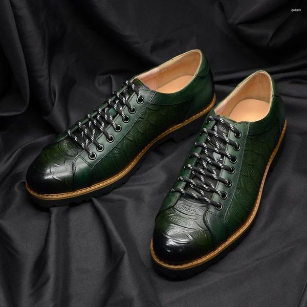 Chaussures décontractées Designer Men Derby Cow Geatin Leather Fashion Crocodile Modèle à lacets Green Sneakers non glissés Mâle