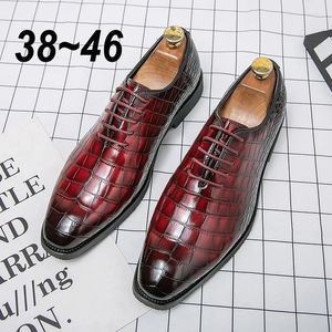 Casual schoenen Designer Heren Patent Leer Red Black Jurk Luxe Pak Italiaanse Derby Loafers Formeel zakelijk schoeisel voor mannen